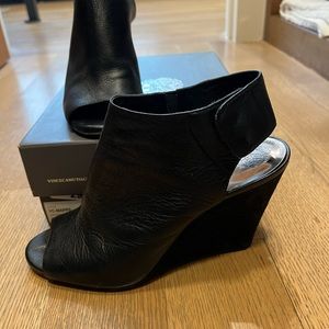 Vince Camuto Black leather sling back wedge. Like new